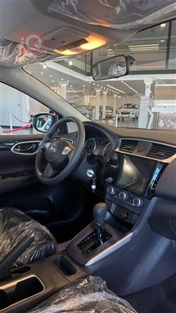 نيسان سيلفي